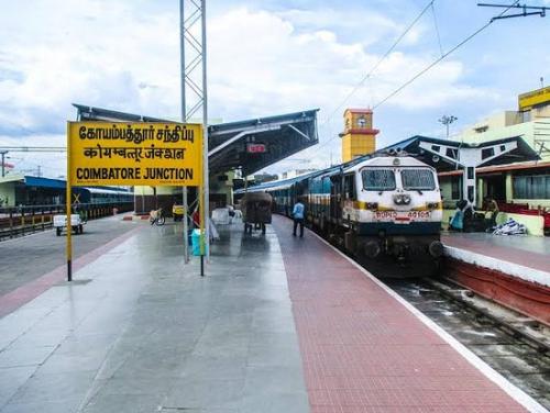 കോയമ്പത്തൂര് ജംഗ്ഷന് റെയില്വേ സ്റ്റേഷനുനേരെ ബോംബ് ഭീഷണി കോയമ്പത്തൂര് ജംഗ്ഷന് റെയില്വേ സ്റ്റേഷനുനേരെ ബോംബ് ഭീഷണി