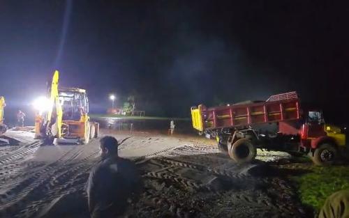 നാവികസേനയ്ക്ക് കൈത്താങ്ങായി അമൃതാനന്ദമയി മഠം; അടിയന്തരമായി ഹെലിപാഡ് നിർമ്മിച്ച് നൽകി