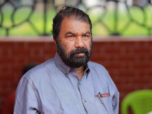വിദ്യാർഥികൾ ആശങ്കപ്പെടേണ്ട; പുതുക്കിയ പരീക്ഷാക്രമം തയാറാക്കും: ശിവൻകുട്ടി വിദ്യാർഥികൾ ആശങ്കപ്പെടേണ്ട; പുതുക്കിയ പരീക്ഷാക്രമം തയാറാക്കും: ശിവൻകുട്ടി