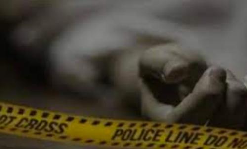 അടിമാലിയിൽ വഴിയിൽ കിടന്ന മദ്യം കഴിച്ച് ഒരാൾ മരിച്ച സംഭവം കൊലപാതകമെന്ന സംശയം അടിമാലിയിൽ വഴിയിൽ കിടന്ന മദ്യം കഴിച്ച് ഒരാൾ മരിച്ച സംഭവം കൊലപാതകമെന്ന സംശയം