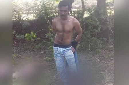 ജാർഖണ്ധിൽ ആടിനെ മോഷ്ടിച്ചെന്നാരോപിച്ച് ആൾക്കൂട്ടം യുവാവിനെ അടിച്ചു കൊന്നു ജാർഖണ്ധിൽ ആടിനെ മോഷ്ടിച്ചെന്നാരോപിച്ച് ആൾക്കൂട്ടം യുവാവിനെ അടിച്ചു കൊന്നു
