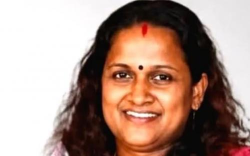 ലൈഫ് പദ്ധതിയിൽ അരക്കോടിയുടെ തട്ടിപ്പ്: പാവപ്പെട്ടവരുടെ പണം ബന്ധുക്കളുടെ അക്കൗണ്ടിലേക്ക് മാറ്റിയ ഉദ്യോഗസ്ഥ പിടിയിൽ 