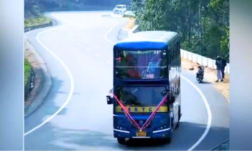 മൂന്നാർ ഡബിൾ ഡക്കർ ബസിന്‍റെ വരുമാനം ഒരു കോടിയിലേക്ക്
