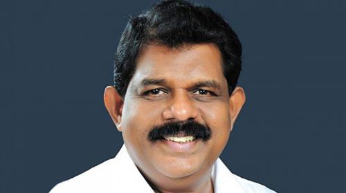 ബസ് ചാർജ് വർധന; വിദ്യാർത്ഥികളുടെ കൺസഷന്റെ കാര്യത്തിൽ സർക്കാരിന് എടുത്ത് ചാടാനാകില്ലന്ന് മന്ത്രി ബസ് ചാർജ് വർധന; വിദ്യാർത്ഥികളുടെ കൺസഷന്റെ കാര്യത്തിൽ സർക്കാരിന് എടുത്ത് ചാടാനാകില്ലന്ന് മന്ത്രി
