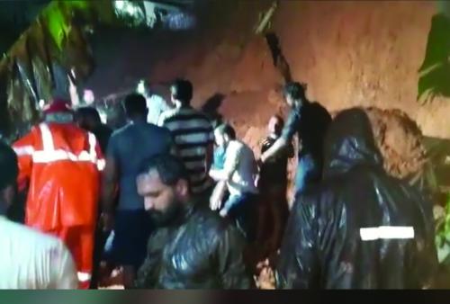 കനത്ത മഴയിൽ മതിലിടിഞ്ഞു വീണ് ഗൃഹനാഥൻ മരിച്ചു കനത്ത മഴയിൽ മതിലിടിഞ്ഞു വീണ് ഗൃഹനാഥൻ മരിച്ചു