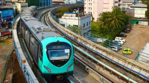കൊച്ചി മെട്രോ തൈക്കുടം മുതൽ പേട്ട വരെ സർവ്വീസ് ഉടൻ കൊച്ചി മെട്രോ തൈക്കുടം മുതൽ പേട്ട വരെ സർവ്വീസ് ഉടൻ