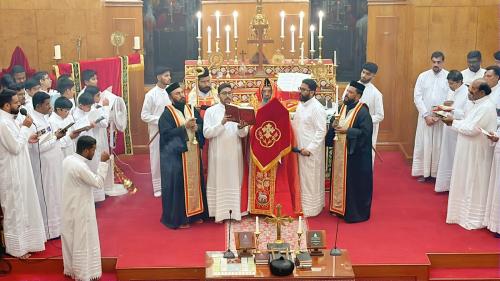 ബഹ്റൈൻ സെന്റ് മേരീസ് ഇന്ത്യന്‍ ഓര്‍ത്തഡോക്സ് കത്തീഡ്രലില്‍ ഈസ്റ്റര്‍ ദിന ശുശ്രൂഷ ആചരിച്ചു