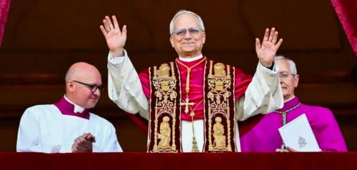 സിനിമാശാലകള്‍ അപ്രത്യക്ഷമാകുന്നത് തടയണം, യുദ്ധം, ദാരിദ്ര്യം എന്നിവയെ സിനിമ സത്യസന്ധമായി അഭികരിക്കണം'; മാർപാപ്പ