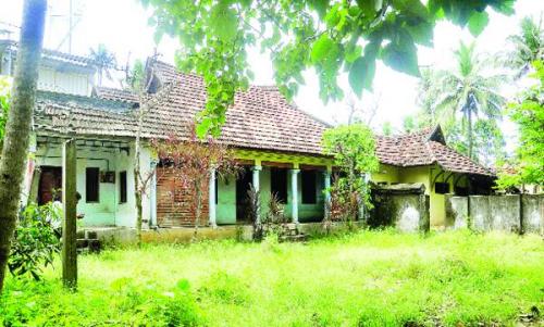 കരമനയിലെ ദുരൂഹ മരണങ്ങളില്‍ അന്വേഷണത്തിന് പ്രത്യേക സംഘം: ബന്ധുക്കളെന്ന് അവകാശപ്പെട്ടവരെ ചോദ്യം ചെയ്യും