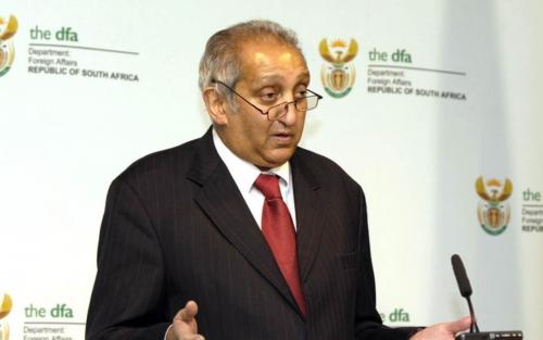 മുൻ ദക്ഷിണാഫ്രിക്കൻ മന്ത്രിയും ഇന്ത്യൻ വംശജനുമായ അസീസ് പഹാഡ് അന്തരിച്ചു