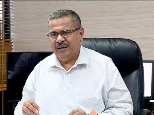 കിഫ്ബി സിഇഒ സ്ഥാനത്ത് തുടരാൻ താത്പര്യമില്ല, കാലാവധി നീട്ടരുതെന്ന് സർക്കാരിനോട് കെ.എം എബ്രഹാം