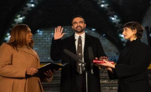 ന്യൂയോർക്കിൽ പുതുചരിത്രമെഴുതി സൊഹ്‌റാൻ മംദാനി മേയറായി ഔദ്യോഗികമായി സ്ഥാനമേറ്റു