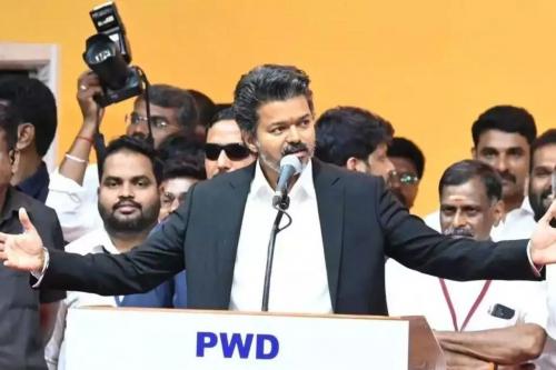 തമിഴ്‌നാട്ടിൽ മദ്യശാലകൾക്ക് കടുത്ത നിയന്ത്രണം; 717 ടാസ്മാക് ഔട്ട്‍ലെറ്റുകൾ പൂട്ടാൻ ഉത്തരവിട്ട് മുഖ്യമന്ത്രി വിജയ്