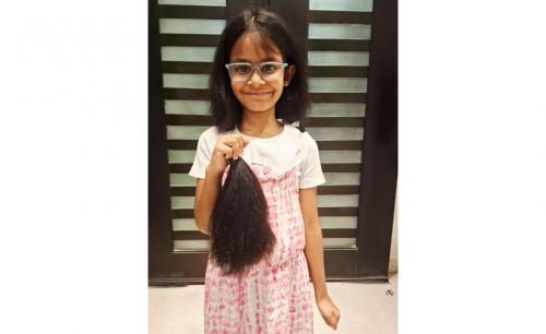കാൻസർ രോഗികൾക്കായി മുടി ദാനം ചെയ്ത് 8 വയസ്സുകാരി അദിതി