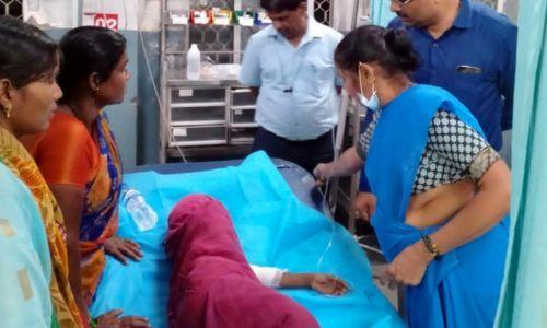 സ്കൂളിലെ സാമ്പാർ ചെമ്പിൽ വീണ് ഏഴ് വയസുകാരി മരിച്ചു സ്കൂളിലെ സാമ്പാർ ചെമ്പിൽ വീണ് ഏഴ് വയസുകാരി മരിച്ചു