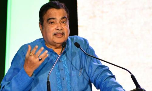 മുഖ്യമന്ത്രി പിണറായി വിജയൻ വാഗ്ദാനത്തിൽ നിന്ന് പിന്മാറിയതായി ഗഡ്കരി മുഖ്യമന്ത്രി പിണറായി വിജയൻ വാഗ്ദാനത്തിൽ നിന്ന് പിന്മാറിയതായി ഗഡ്കരി