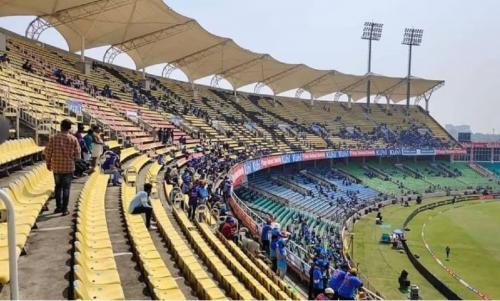 കാര്യവട്ടത്തെ ആളൊഴിഞ്ഞ ഗ്യാലറിയിൽ ആശങ്ക അറിയിച്ച് ബിസിസിഐ കാര്യവട്ടത്തെ ആളൊഴിഞ്ഞ ഗ്യാലറിയിൽ ആശങ്ക അറിയിച്ച് ബിസിസിഐ