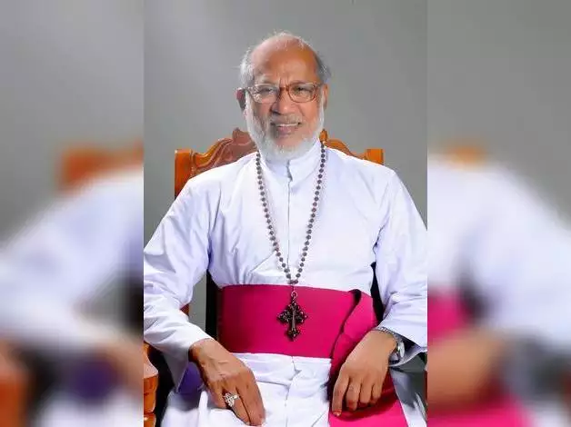 കൊവിഡ് പ്രതിരോധം; മുഖ്യമന്ത്രിയെയും ആരോഗ്യപ്രവർത്തകരെയും അഭിനന്ദിച്ച് കർദ്ദിനാൾ മാർ ജോർജ് ആലഞ്ചേരി    