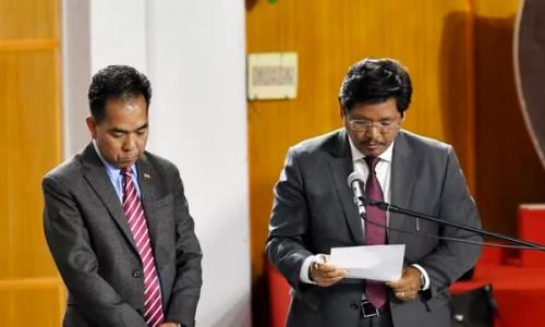 മേഘാലയയുടെ മുഖ്യമന്ത്രിയായി കോൺറാഡ് സാങ്മ സ്ത്യപ്രതിജ്ഞ ചെയ്തു മേഘാലയയുടെ മുഖ്യമന്ത്രിയായി കോൺറാഡ് സാങ്മ സ്ത്യപ്രതിജ്ഞ ചെയ്തു