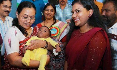 പ്രസവശേഷം അമ്മയേയും കുഞ്ഞിനേയും സൗജന്യമായി വീട്ടിലെത്തിക്കും; മാതൃയാനം പദ്ധതി യാഥാര്ത്ഥ്യം പ്രസവശേഷം അമ്മയേയും കുഞ്ഞിനേയും സൗജന്യമായി വീട്ടിലെത്തിക്കും; മാതൃയാനം പദ്ധതി യാഥാര്ത്ഥ്യം