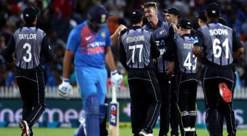 ഇന്ത്യ പൊരുതി വീണു; മൂന്നാം ട്വന്റി 20യിൽ കിവീസിന് ജയം, പരന്പര ഇന്ത്യ പൊരുതി വീണു; മൂന്നാം ട്വന്റി 20യിൽ കിവീസിന് ജയം, പരന്പര