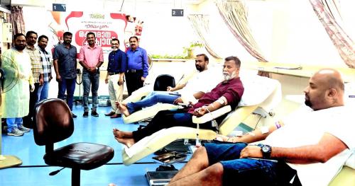 തണൽ - ബഹ്റൈൻ ചാപ്റ്റർ രക്തദാന ക്യാമ്പ് സംഘടിപ്പിച്ചു തണൽ - ബഹ്റൈൻ ചാപ്റ്റർ രക്തദാന ക്യാമ്പ് സംഘടിപ്പിച്ചു