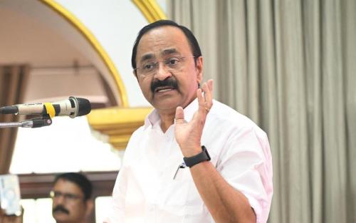 മുഖ്യമന്ത്രിയുടെ വ്യാജ ചിത്രം: കുറ്റം തെളിഞ്ഞാൽ രാജ്യദ്രോഹവകുപ്പ് ചുമത്തും