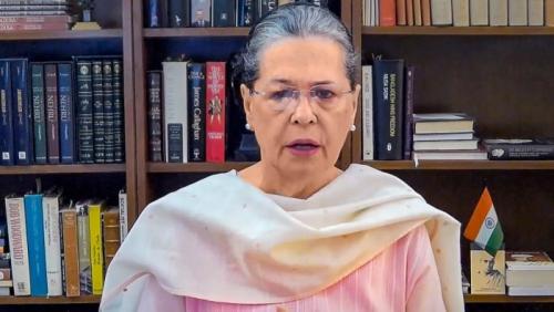 വാക്സിനേഷൻ സംസ്ഥാനങ്ങളുടെ ഉത്തരവാദിത്വമാക്കി കേന്ദ്രം ഒഴിഞ്ഞുമാറുന്നുവെന്ന് സോണിയാ ഗാന്ധി വാക്സിനേഷൻ സംസ്ഥാനങ്ങളുടെ ഉത്തരവാദിത്വമാക്കി കേന്ദ്രം ഒഴിഞ്ഞുമാറുന്നുവെന്ന് സോണിയാ ഗാന്ധി