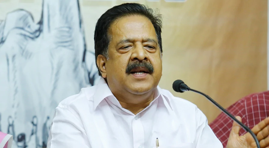 ലാവ്ലിൻ കേസിലെ ആറാംപ്രതി ഏത് അഴിമതിക്കാരനെയും രക്ഷിക്കും: രമേശ് ചെന്നിത്തല ലാവ്ലിൻ കേസിലെ ആറാംപ്രതി ഏത് അഴിമതിക്കാരനെയും രക്ഷിക്കും: രമേശ് ചെന്നിത്തല