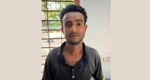 ആലപ്പുഴയില് രണ്ടര വയസുകാരിയെ തട്ടിക്കൊണ്ടുപോകാന് ശ്രമം; ഇതര സംസ്ഥാന തൊഴിലാളി അറസ്റ്റില് ആലപ്പുഴയില് രണ്ടര വയസുകാരിയെ തട്ടിക്കൊണ്ടുപോകാന് ശ്രമം; ഇതര സംസ്ഥാന തൊഴിലാളി അറസ്റ്റില്