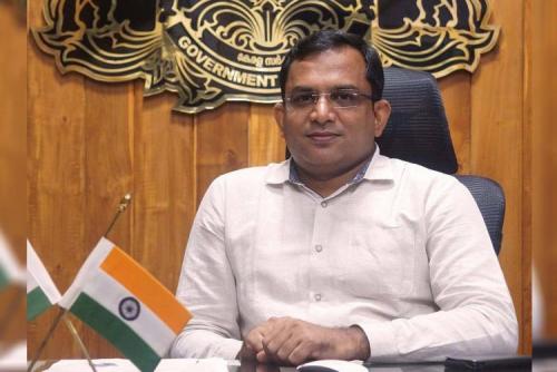 മലപ്പുറം കളക്ടർക്ക് കൊവിഡ് സ്ഥിരീകരിച്ചു മലപ്പുറം കളക്ടർക്ക് കൊവിഡ് സ്ഥിരീകരിച്ചു