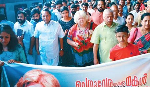 ചെ​ഗു​വേ​രയുടെ മകൾക്ക് സ്വാഗതമരുളി കണ്ണൂർ
