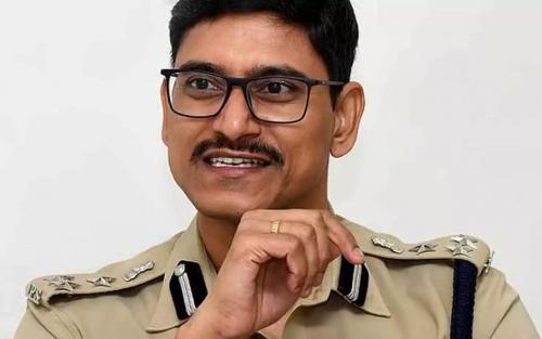 ഓപ്പറേഷൻ തൂഫാനിലേക്ക് തിരിച്ചെത്തി പുട്ട വിമലാദിത്യ; വിവാദങ്ങൾക്കൊടുവിൽ വീണ്ടും ചുമതലയേറ്റു
