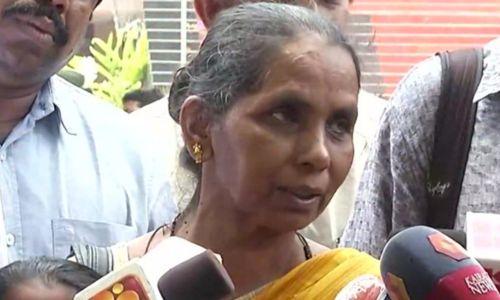 യെമനിൽ പോകാൻ അനുമതി നൽകണം; നിമിഷപ്രിയയുടെ അമ്മ സുപ്രിം കോടതിയിൽ യെമനിൽ പോകാൻ അനുമതി നൽകണം; നിമിഷപ്രിയയുടെ അമ്മ സുപ്രിം കോടതിയിൽ