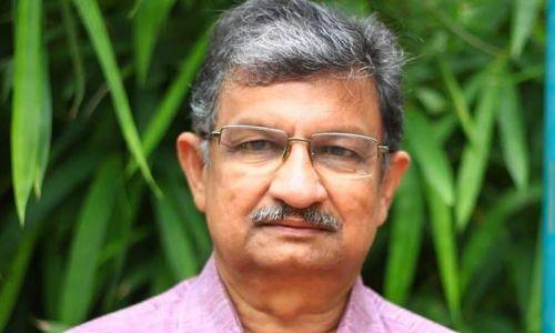 വെള്ളാപ്പള്ളിയോട് ഈഴവർക്ക് കടുത്ത വെറുപ്പ്: രൂക്ഷവിമർശനവുമായി അശോകൻ ചരുവിൽ