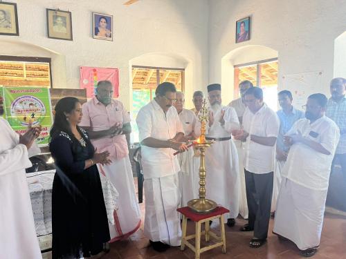 തുമ്പമണ്ണിൽ സൗജന്യ നേത്ര ചികിത്സാ ക്യാമ്പ് സംഘടിപ്പിച്ചു; ഉദ്ഘാടനം ആന്റോ ആന്റണി എം.പി നിർവഹിച്ചു