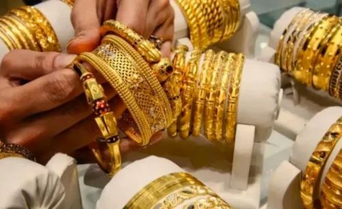 സ്വർണവില കുതിച്ചുയരുന്നു; പവന് 97,280 രൂപ