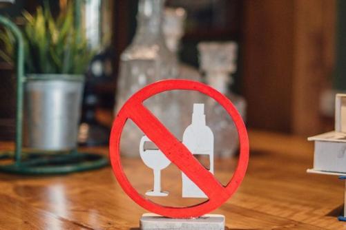 കേരളത്തിൽ വോട്ടെടുപ്പിന് മുന്നോടിയായി 48 മണിക്കൂർ ഡ്രൈഡേ; പരസ്യപ്രചാരണം ഇന്ന് അവസാനിക്കും