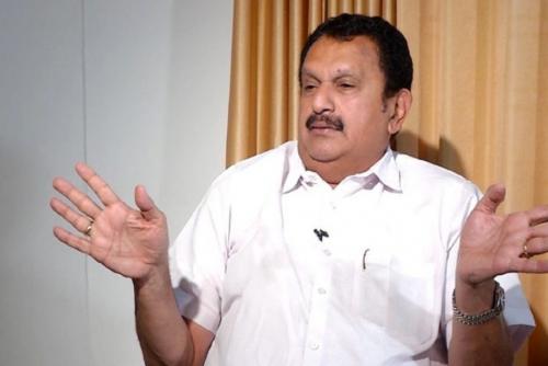 നിലമ്പൂരിൽ മത്സരിക്കില്ലെന്ന പിവി അൻവറിന്റെ തീരുമാനം നല്ലത്; അൻവറിന് മുന്നിൽ വാതിൽ കൊട്ടിയടച്ചിട്ടില്ലെന്നും കെ മുരളീധരൻ നിലമ്പൂരിൽ മത്സരിക്കില്ലെന്ന പിവി അൻവറിന്റെ തീരുമാനം നല്ലത്; അൻവറിന് മുന്നിൽ വാതിൽ കൊട്ടിയടച്ചിട്ടില്ലെന്നും കെ മുരളീധരൻ