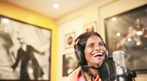 വൈ­റൽ ഗാ­യി­ക  റെ­നു­ മണ്ധേ­ലി­ന് എന്തു സംഭവിച്ചു