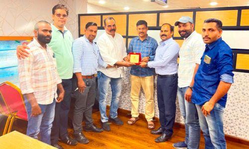 ബിനു മലയിലിന് ചെറുവണ്ണൂർ കൂട്ടായ്മ യാത്രയയപ്പ് നൽകി