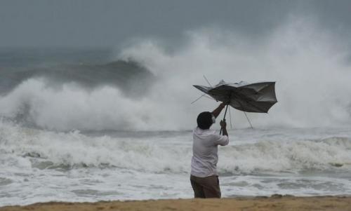 സംസ്ഥാനത്ത് കനത്ത മഴ തുടരുന്നു സംസ്ഥാനത്ത് കനത്ത മഴ തുടരുന്നു