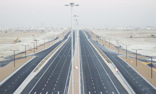 ഗതാ­ഗതം സു­ഗമമാ­ക്കു­ന്നതിന് 25 റോ‍ഡ് പദ്ധതി­കളു­മാ­യി­ കു­വൈ­ത്ത്