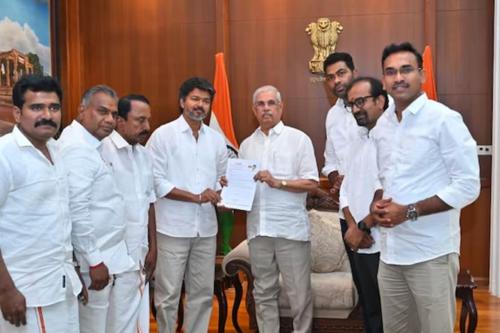 തമിഴ്‌നാട് സർക്കാർ രൂപീകരണം: വിജയ്‌യുടെ നീക്കത്തിന് തിരിച്ചടി; 118 പേരുടെ പിന്തുണ വേണമെന്ന് ഗവർണർ