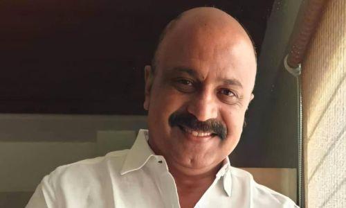 ലുക്കൗട്ട് നോട്ടീസ് ഇറക്കിയ ശേഷം നടൻ സിദിഖ് ഒളിത്താവളം മാറിയത് ആറ് തവണ ലുക്കൗട്ട് നോട്ടീസ് ഇറക്കിയ ശേഷം നടൻ സിദിഖ് ഒളിത്താവളം മാറിയത് ആറ് തവണ