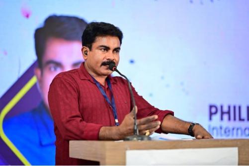 16 കാരിയെ പീഡിപ്പിച്ച കേസിൽ മുൻ എസ്ഐ ഫിലിപ്പ് മമ്പാട് അറസ്റ്റിൽ 