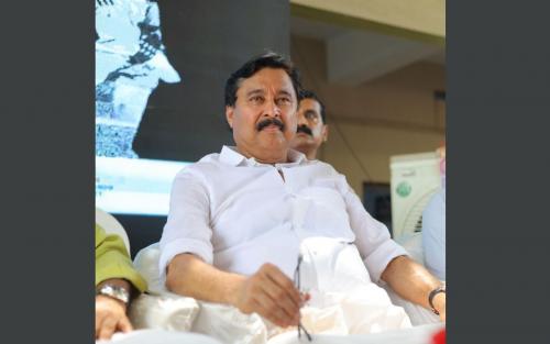 മെസിയെ കേരളത്തിൽ എത്തിക്കാമെന്ന് പറഞ്ഞ് സാമ്പത്തിക തട്ടിപ്പ്: വി. അബ്ദുറഹ്മാനെതിരെ കേസെടുക്കാൻ അനുമതി തേടി സർക്കാർ