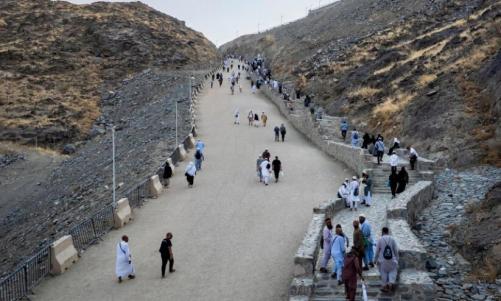ചരിത്രസ്മരണകളുമായി ഹിറാ ഗുഹ; വിശ്വാസികൾക്കായി പുതിയ ടൂർ പാക്കേജുകൾ