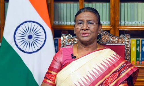ആറ് മലയാളികൾക്ക് രാഷ്ട്രപതിയുടെ വിശിഷ്ട സേവാ മെഡൽ ആറ് മലയാളികൾക്ക് രാഷ്ട്രപതിയുടെ വിശിഷ്ട സേവാ മെഡൽ