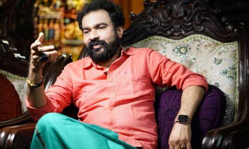പോക്സോ കേസിൽ മോൻസണ് മാവുങ്കലിനെ വെറുതെ വിട്ടു പോക്സോ കേസിൽ മോൻസണ് മാവുങ്കലിനെ വെറുതെ വിട്ടു